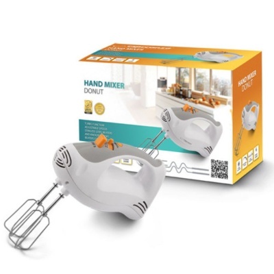 Batedeira manual branca com cabos metálicos e embalagem amarela