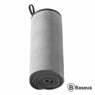 Tapete enrolado cinzento claro com bordas pretas e logótipo Baseus
