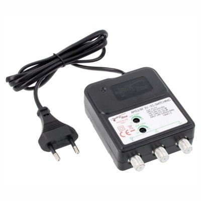 Alimentador de energia preto com cabo elétrico e três conectores metálicos