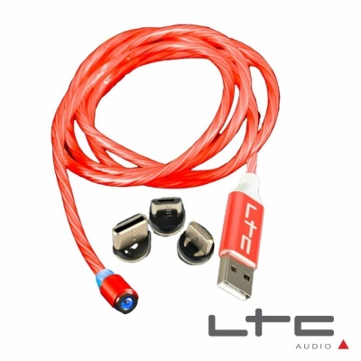 Cabo USB vermelho com adaptadores magnéticos pretos e logótipo LTC AUDIO