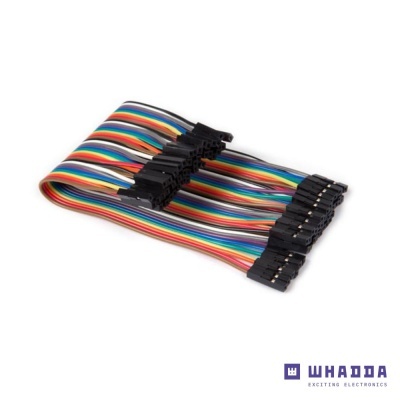 Cabos jumper coloridos com conectores pretos, sobre fundo branco com logo WHADDA