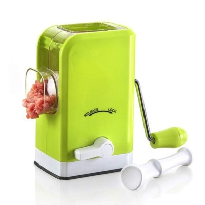 Moedor de carne manual verde com manivela e utensílio branco
