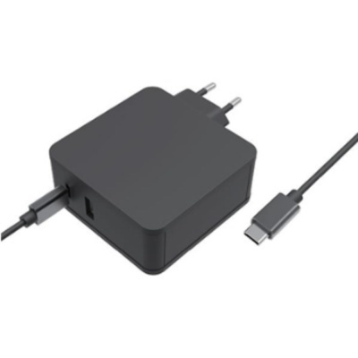 Carregador elétrico preto com ficha europeia e cabo USB-C