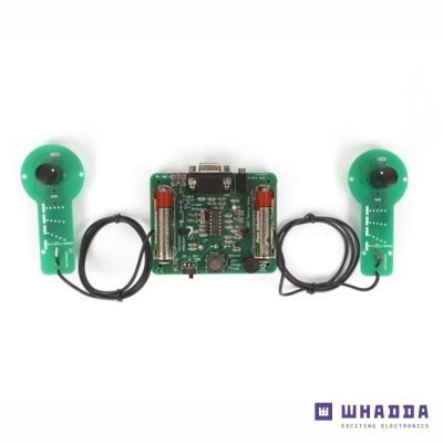 Placa eletrónica verde com sensores ligados e logótipo WHADDA