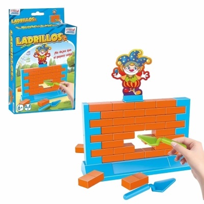 Jogo de construir muro com tijolos de plástico e boneco palhaço colorido