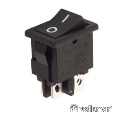 Interruptor basculante preto com símbolos I e O e terminais metálicos