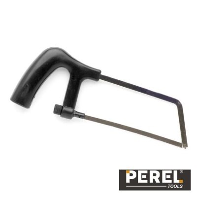 Serrote de armação com punho preto e lâmina metálica da marca PEREL TOOLS