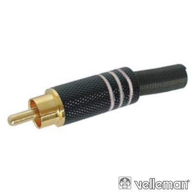 Plugue RCA preto com conector dourado e três anéis brancos, fundo branco