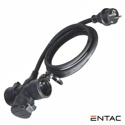 Extensão eléctrica preta com três tomadas fêmeas e ficha macho