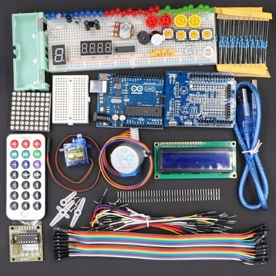 Kit de eletrónica com placa Arduino UNO, protoboard, LEDs, resistores, cabos e acessórios diversos