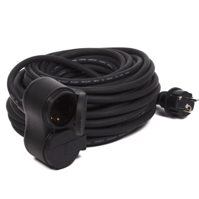 cabo de extensão elétrico preto com ficha de entrada e saída tripla