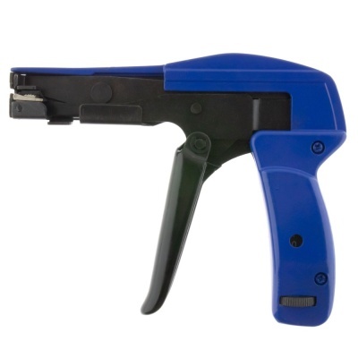 Agrafador manual azul e preto em fundo branco