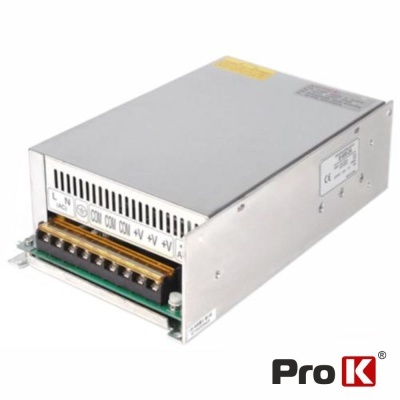 Fonte de alimentação eletrónica metálica com terminais e logótipo Pro K