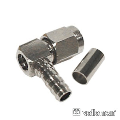 Conector metálico em forma de cotovelo com acabamento prateado junto a um anel cilíndrico