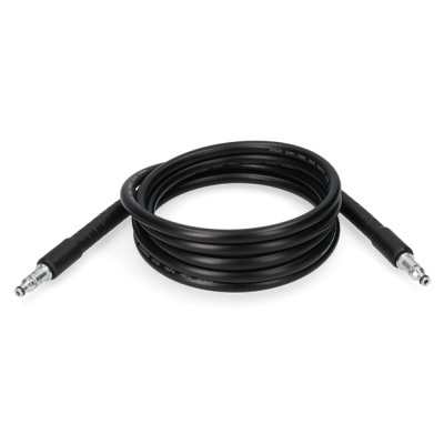 Cabo preto com conectores metálicos em ambas as extremidades sobre fundo branco