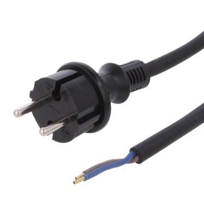 Cabo elétrico preto com ficha macho e fios desencapados