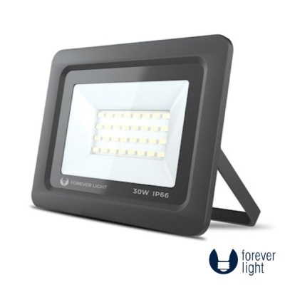 Refletor LED quadrado preto com LEDs brancos e texto FOREVER LIGHT 30W IP66