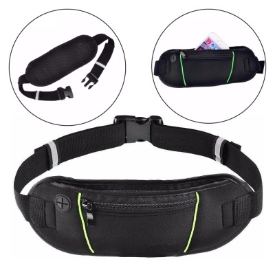 Bolsa desportiva preta tipo cinto com alça ajustável e fecho de correr