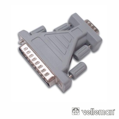 Adaptador de conector cinzento com pinos metálicos e roscas para fixação