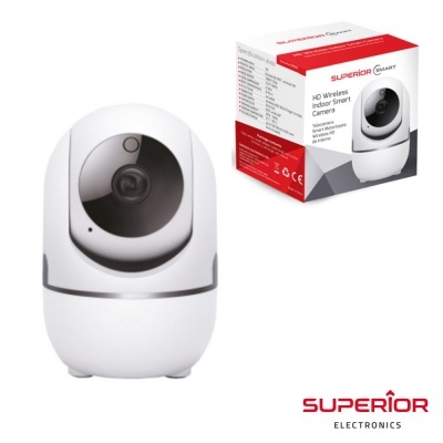 Câmara de vigilância branca e preta com caixa da embalagem