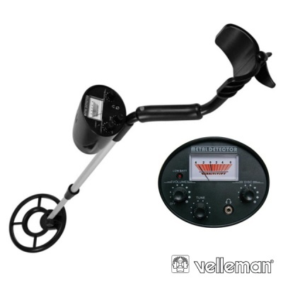 Detector de metais preto com mostrador analógico e botões de controlo