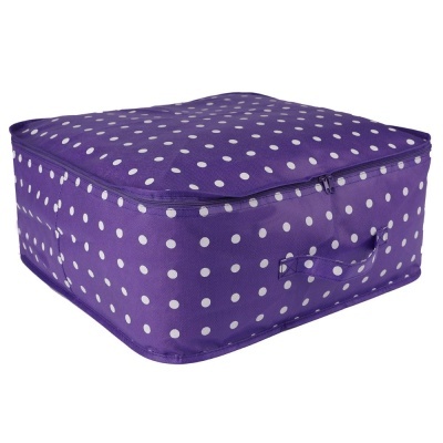 Saco organizador roxo com bolas brancas e fecho de correr