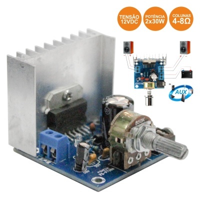 Placa eletrónica azul com potenciómetro e dissipador de calor de alumínio para amplificador