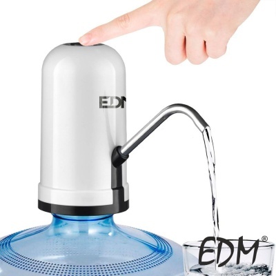 Bomba elétrica branca EDM a dispensar água de garrafa azul para chávena de vidro