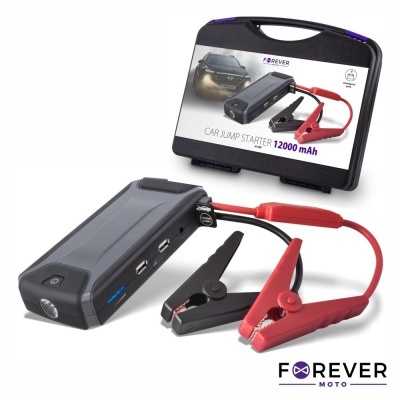 Dispositivo portátil para arranque rápido de carros com garras vermelhas e pretas, e estojo de transporte preto