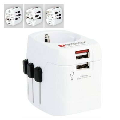 Adaptador de viagem universal branco com portas USB e botões pretos laterais