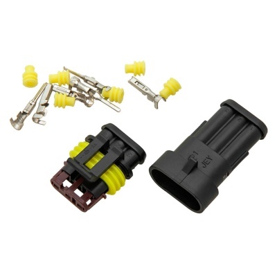 Conjunto de conector elétrico preto e amarelo com terminais metálicos e capas de borracha amarelas
