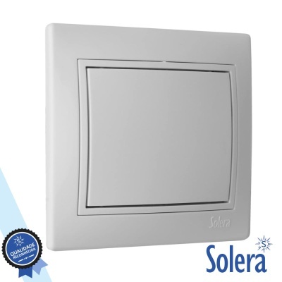 Interruptor elétrico branco quadrado da marca Solera