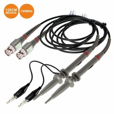 Cabos de teste de osciloscópio cinzentos com conectores metálicos e terminais de clipe de jacaré pretos.