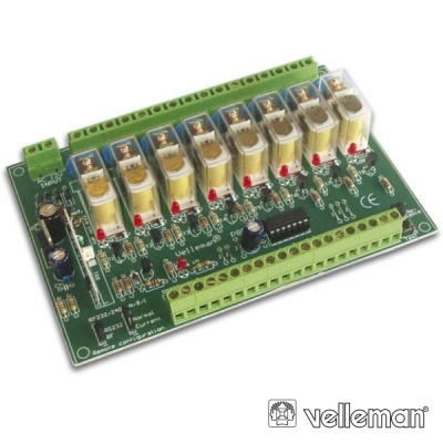 Placa eletrónica com 8 relés e conectores verdes com texto Velleman