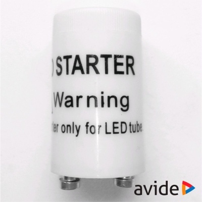 Starter branco para lâmpadas LED com texto de advertência e terminais metálicos em fundo branco