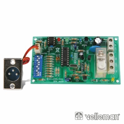 Placa eletrónica verde com componentes eletrónicos e conetor, com texto Velleman