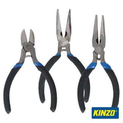Conjunto de três alicates metálicos com punhos preto e azul e logótipo KINZO