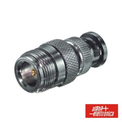 Adaptador metálico cilíndrico prateado com acabamento texturizado