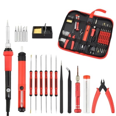 Conjunto de ferramentas eletrónicas com ferro de soldar e acessórios em estojo preto e vermelho