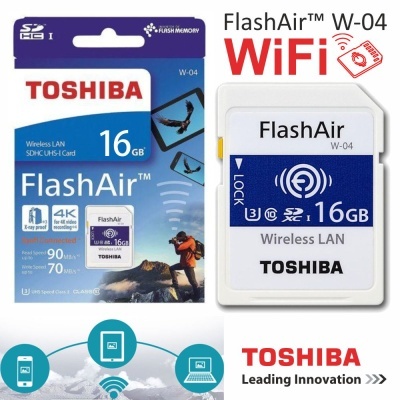 Cartão memória Toshiba FlashAir W-04 16GB WiFi branco e azul com embalagem