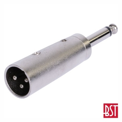 Adaptador metálico prateado com conector macho de 3 pinos e ficha jack mono 6,35 mm