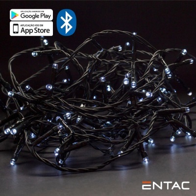 Luzes LED brancas em cabo preto com ícones de aplicações móveis e Bluetooth