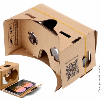 Visor de realidade virtual em cartão castanho com elástico amarelo e código QR