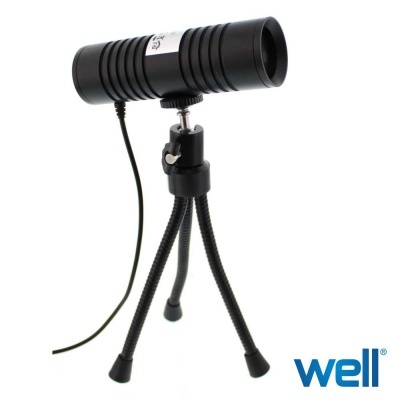 Lâmpada portátil preta com tripé flexível e cabo em fundo branco