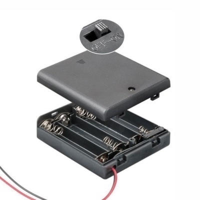 Suporte de pilhas preto com comparimento para quatro pilhas e interruptor ON/OFF