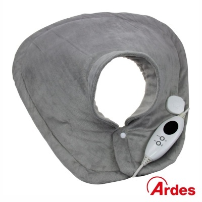 Massajador em tecido cinzento com controlo remoto branco e logótipo Ardes