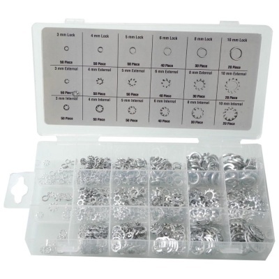 Estojo transparente com arruelas de trava metálicas organizadas por tamanho e quantidade.