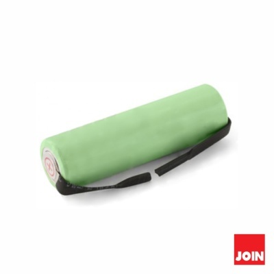 Guarda-chuva compacto verde claro com alça preta