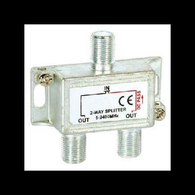 Divisor de sinal metálico prateado com três conectores e rótulo informativo