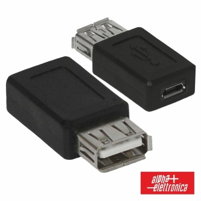 Adaptadores USB tipo A femininos com corpo preto e conetores metálicos, logo alpha elettronica